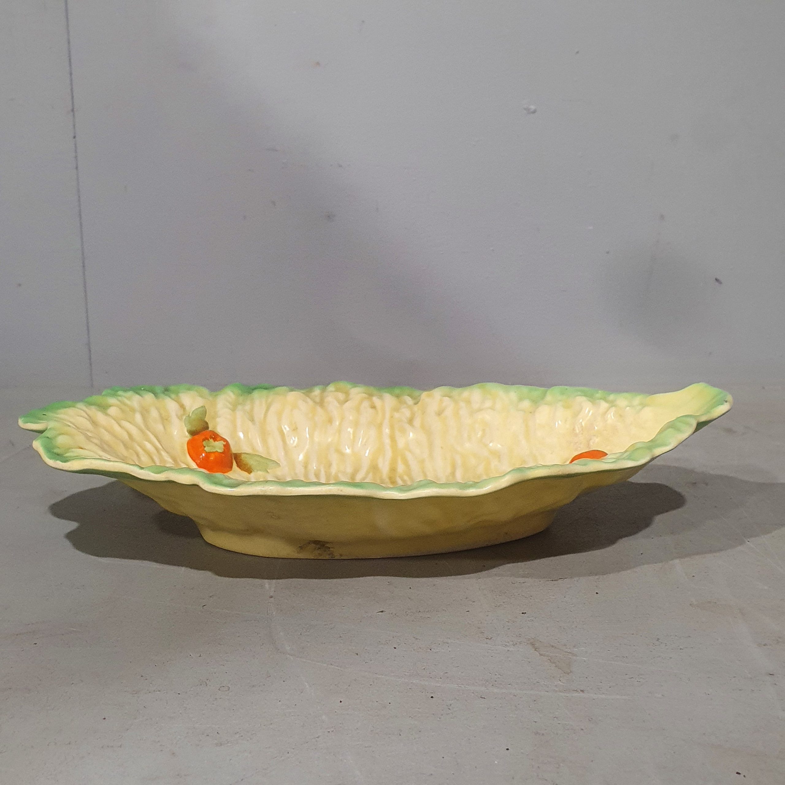 pottery leaf dish